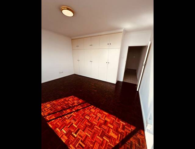 2 BEDROOM PROPERTY TO RENT IN MOUILLE POINT
